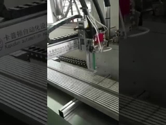 LEDライト 強化 2 コンポーネント Pu 噴霧機 ハニーコムパネル粘着システム