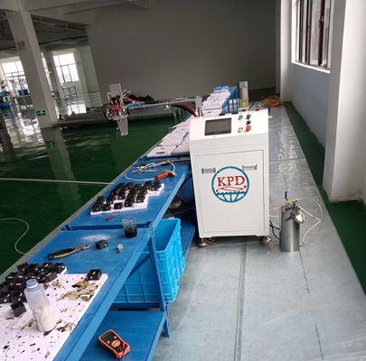 木製包装材料の2組分配給ミキサーシステムにおける加熱機能