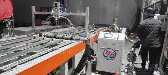 2kエポキシ樹脂噴霧機 ハニーコムパネルのための迅速かつ正確な適用